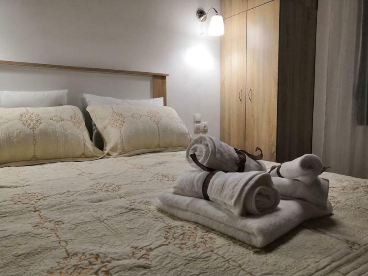The Little Gem Under The Rocks Apartment Kastraki  ภายนอก รูปภาพ