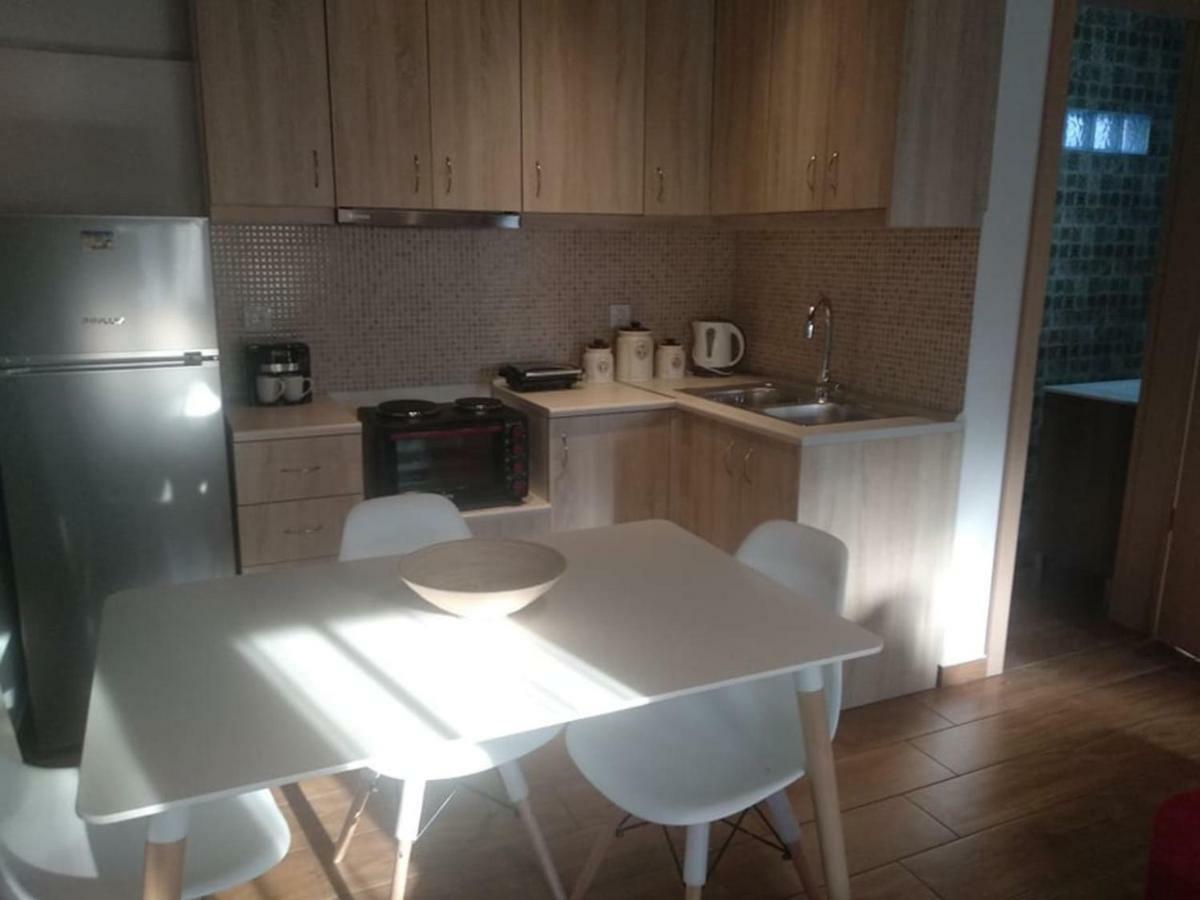The Little Gem Under The Rocks Apartment Kastraki  ภายนอก รูปภาพ
