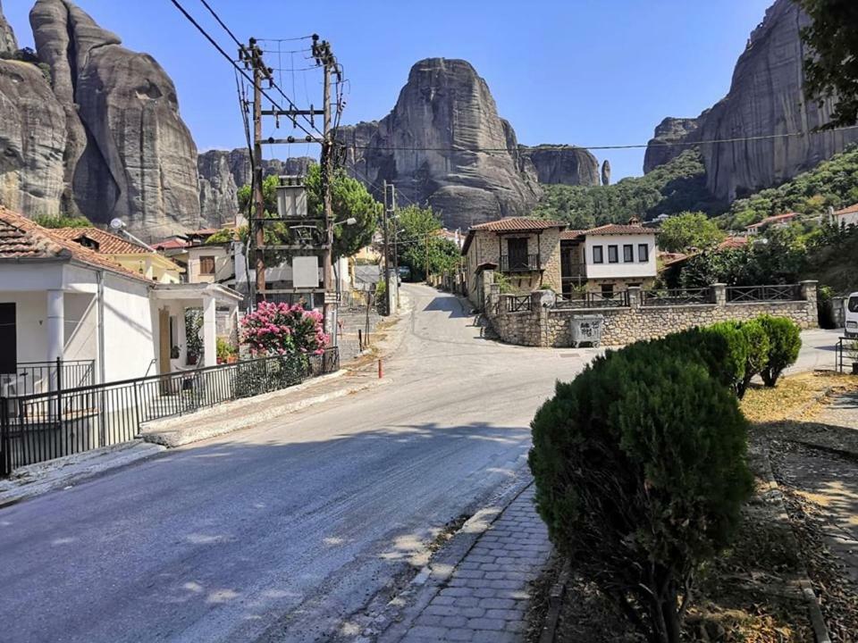 The Little Gem Under The Rocks Apartment Kastraki  ภายนอก รูปภาพ