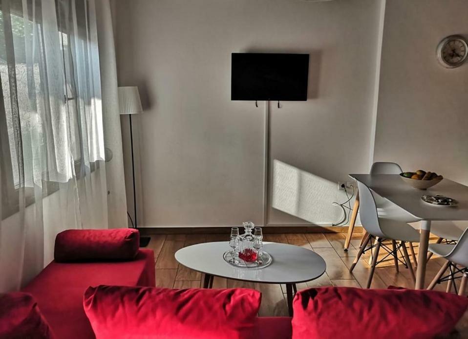 The Little Gem Under The Rocks Apartment Kastraki  ภายนอก รูปภาพ