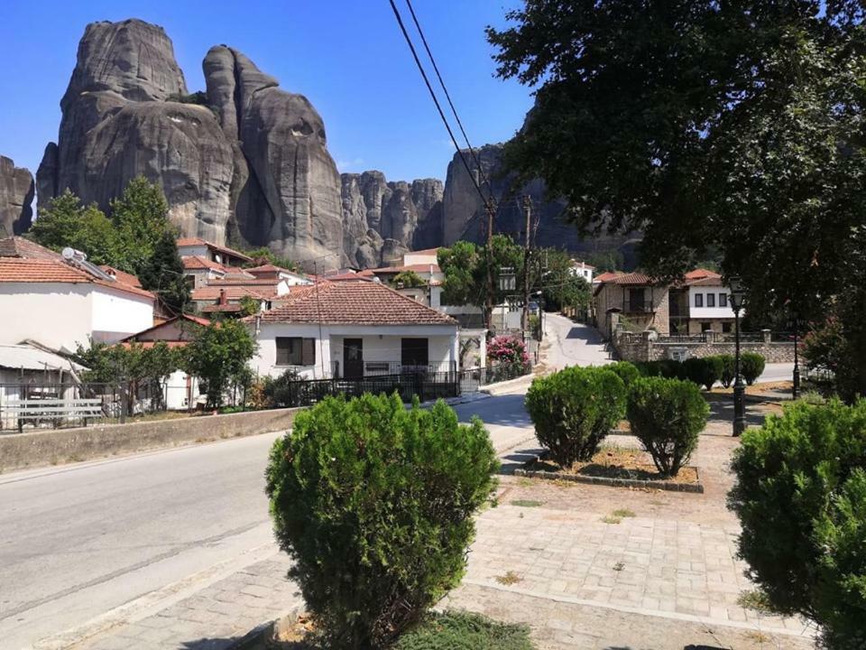 The Little Gem Under The Rocks Apartment Kastraki  ภายนอก รูปภาพ